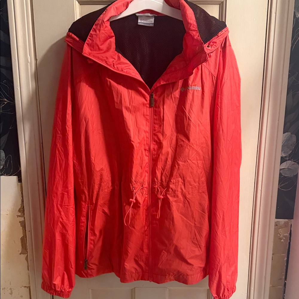 Columbia Bright Pink Packable Hooded Windbreaker